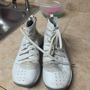 Steff Curry boys shoes